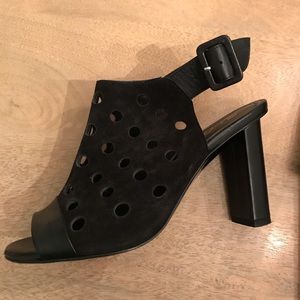 Robert Clergerie sandals size 39.5. Worn once.